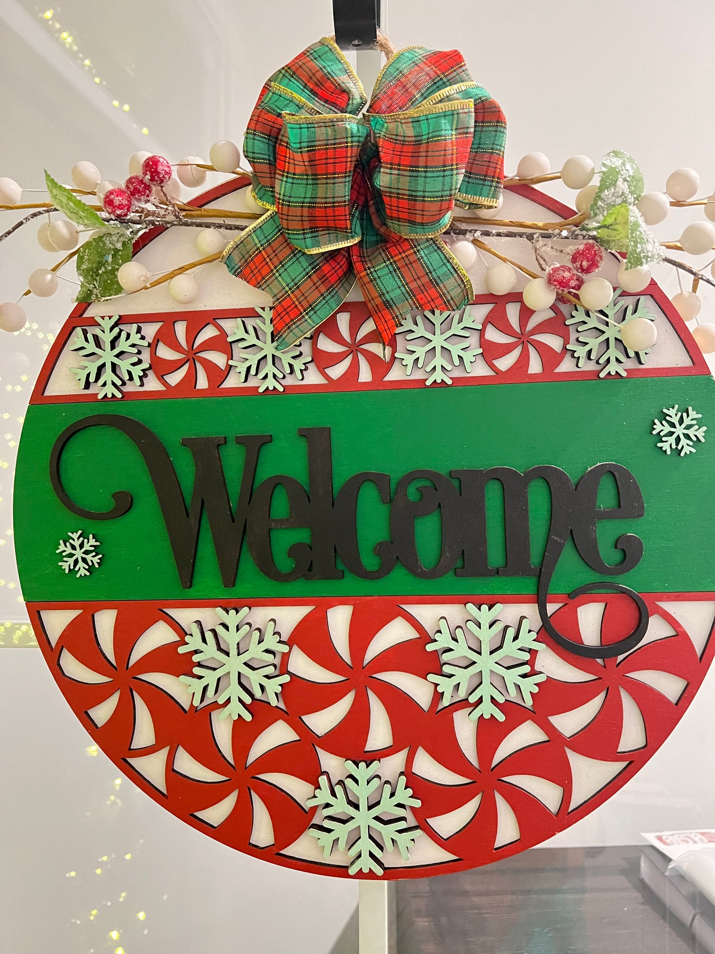 Door Hanger - Christmas Peppermint Welcome