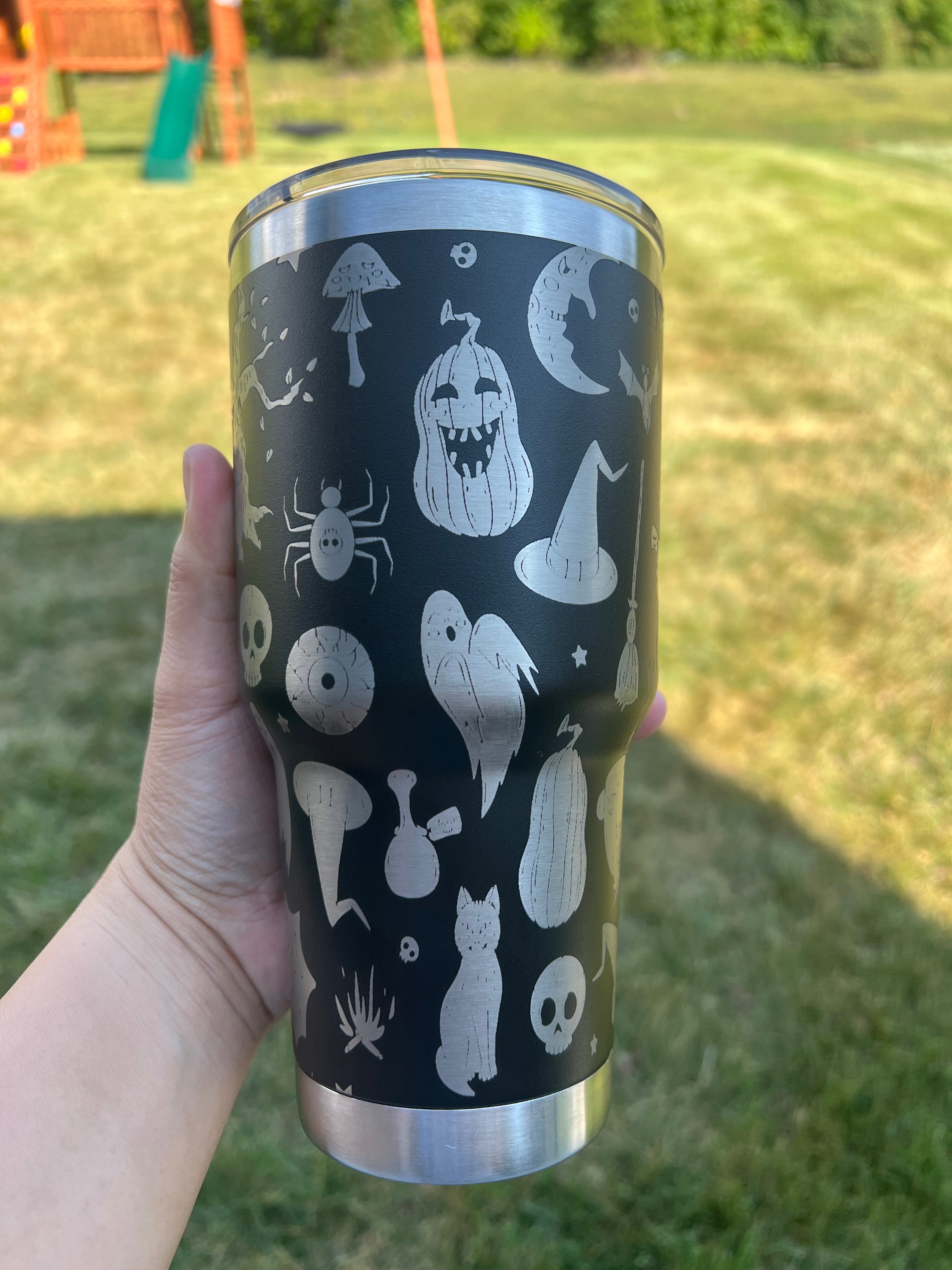 30oz Engraved Tumbler - Halloween Doodles